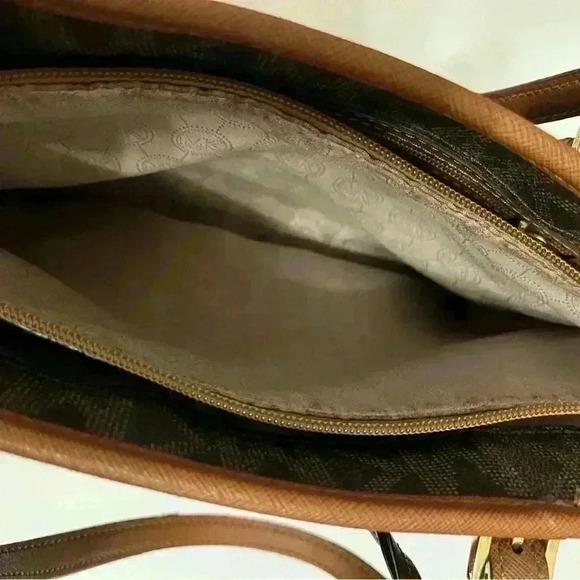 Michael Kors MK initial tote shoulder bag in brown - Picture 15 of 16